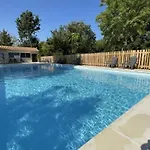 Spacieux 3 Avec Terrasse - Api-1-52-660 *