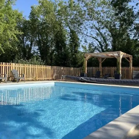 Spacieux 3 Avec Terrasse - Api-1-52-660 * Coulon