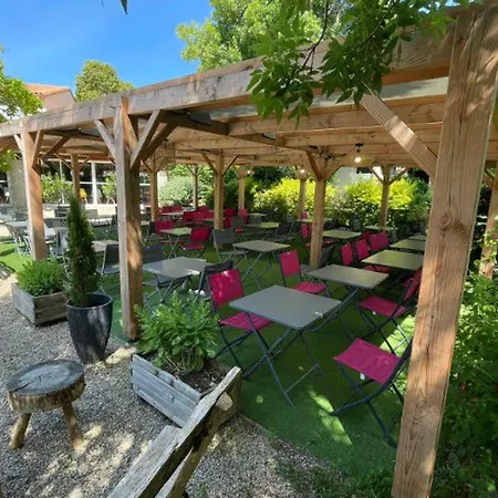 Spacieux 3 Avec Terrasse - Api-1-52-660 *