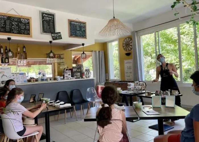 Spacieux 3 Avec Terrasse - Api-1-52-660 *