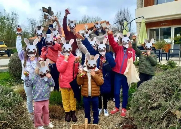 Camping Spacieux 3 Avec Terrasse - Api-1-52-660 *